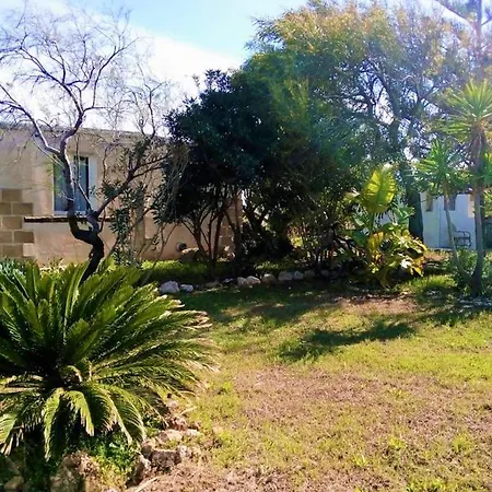One Bedroom House With Sea View And Garden At 1 Km Away From The Holiday home Lampedusa