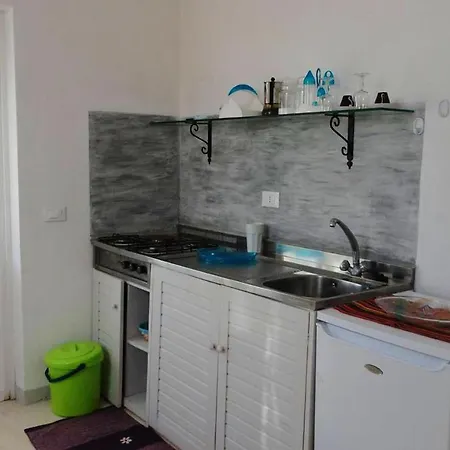 One Bedroom House With Sea View And Garden At 1 Km Away From The Holiday home